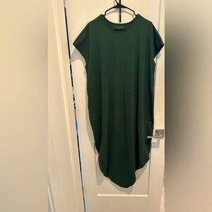 Universal Standard Iconic Geneva Dress in the color Deep Sea. Size 18-20.